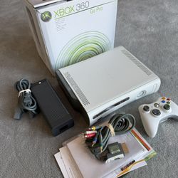 ***NO TRADES!!!*** 60 GB Xbox 360 in box ***NO TRADES!!!***