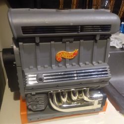 1999 Hot Wheels STO N GO Carrying Case Holds 24 Cars 