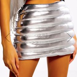 Silver puffer mini skirt(New)