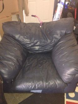 Nice dark green chair