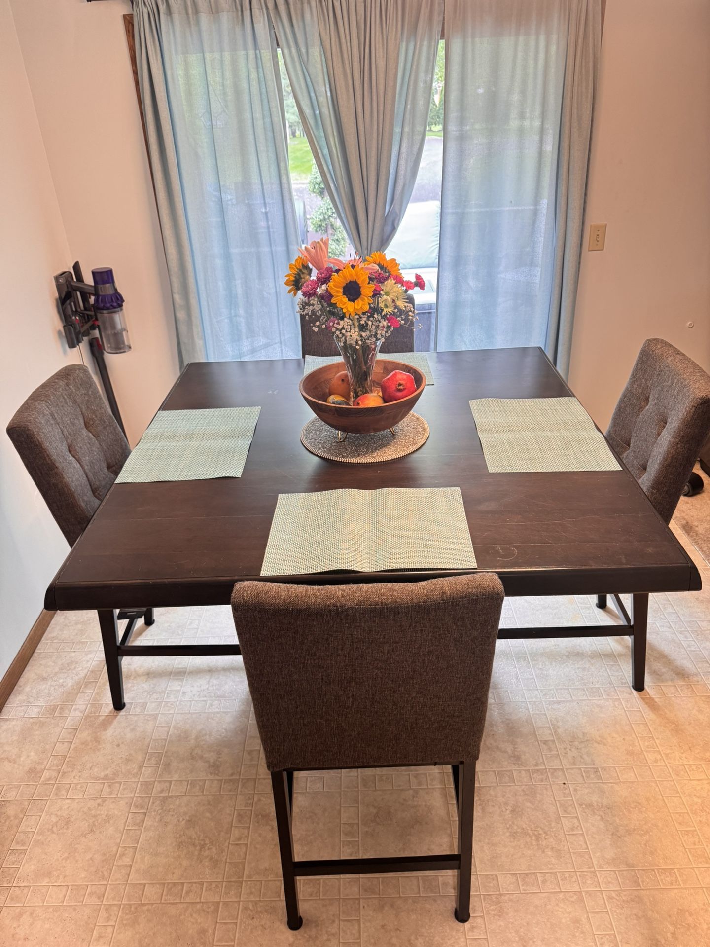 Dinning Set Table With Chairs