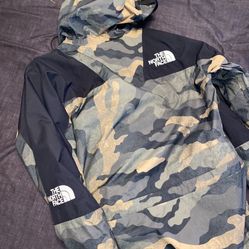 The North Face 1994 Seasonal Retro Mountain Jacket