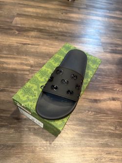 Men Slide size 10