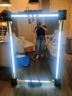 LED Light Wall Mirror