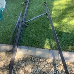 Metal bed frame S (2)