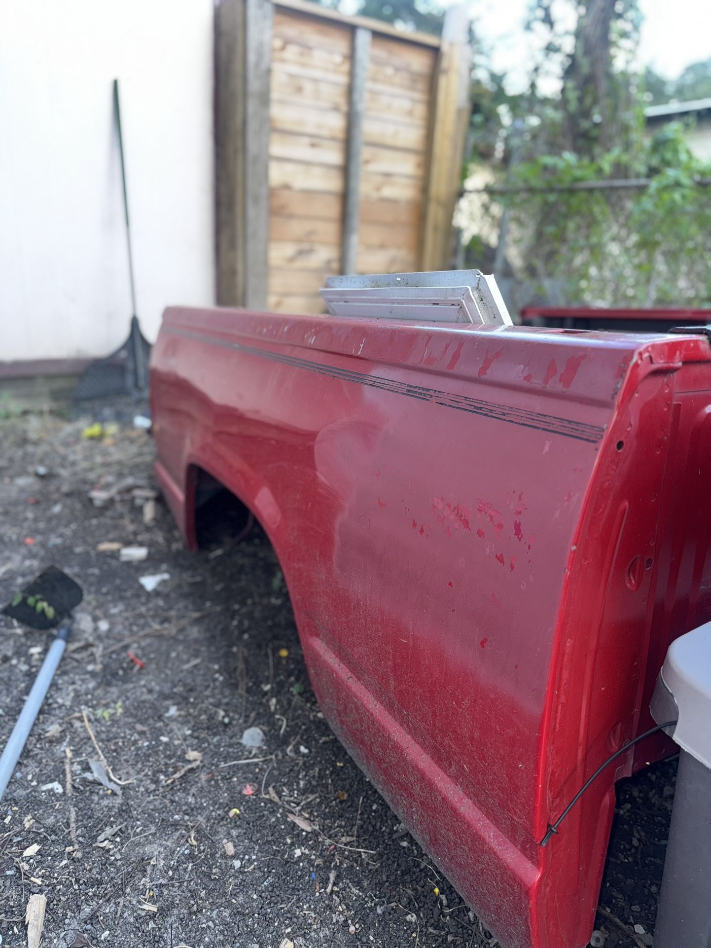 GMC Bed