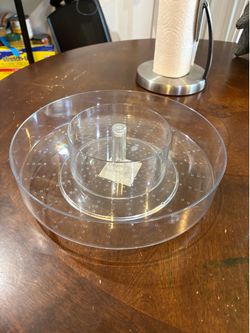 Rotating  storage tray