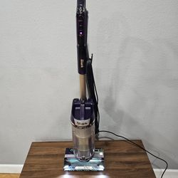 shark powered lift away vacuum (powerdetect series)