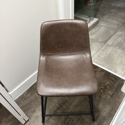 Bar Stools Like New Brown Leather 