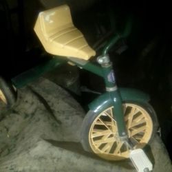 Huffy Tricycle Vintage 