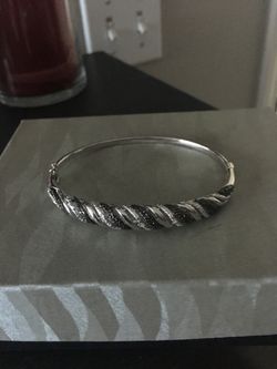 New without tags Diamond Bangle Bracelet in Sterling silver