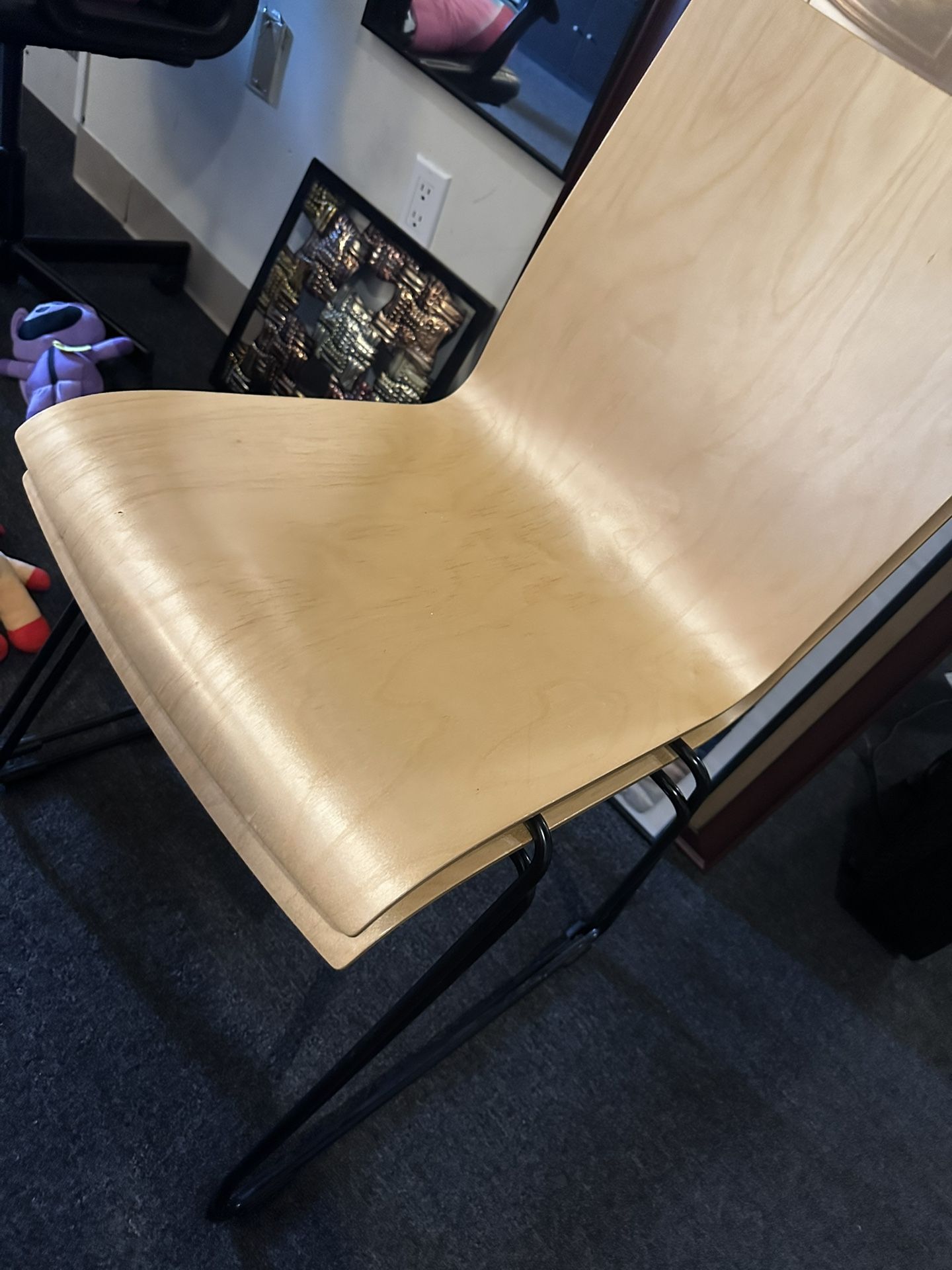 Leland Stackable Chairs