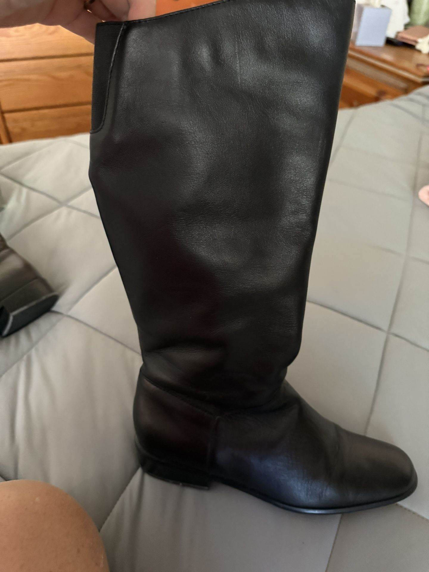 Women’s Boots SZ7