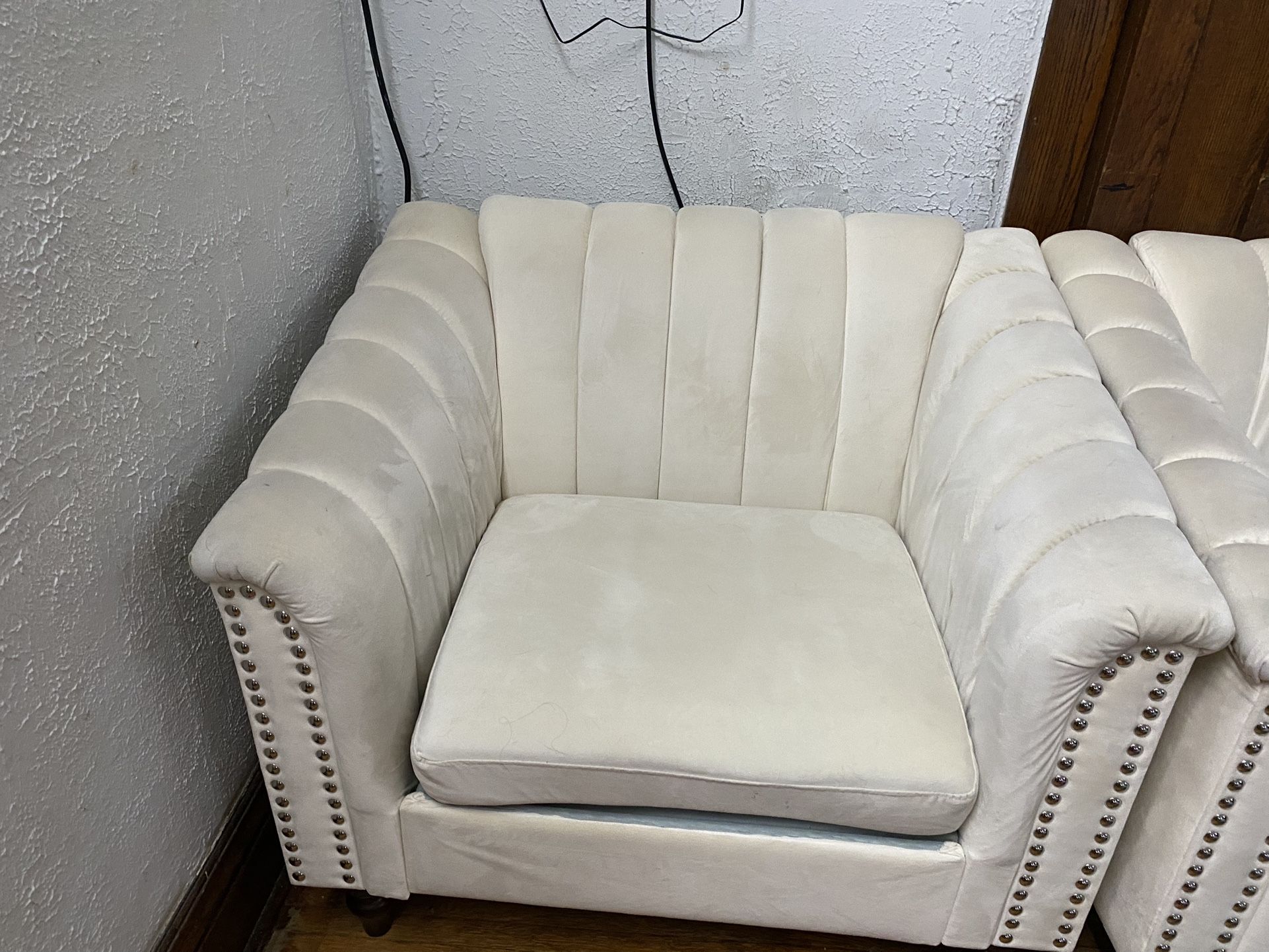 700$