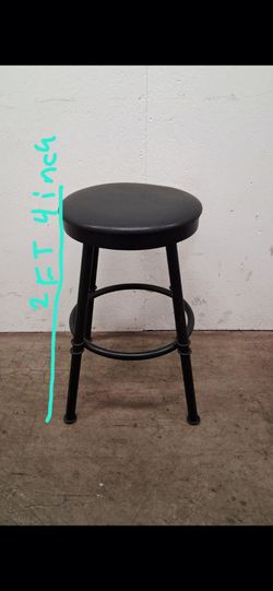 Bar stool pickup 3-8:30 pm rainbow/charleston cash only read description