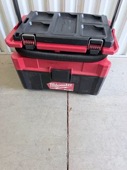 Milwaukee M18 FUEL PACKOUT 2.5-Gallon Wet/Dry Vacuum – $150 OBO