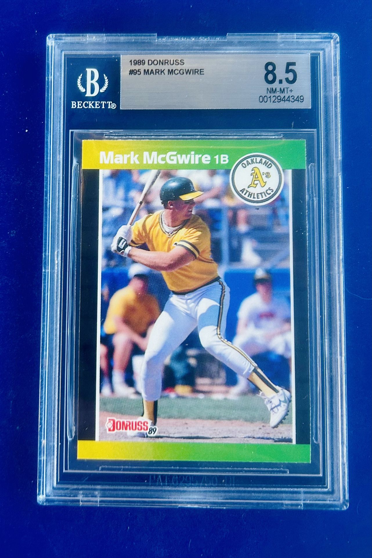 1989 Donruss Mark McGwire Baseball Card Graded Beckett 8.5