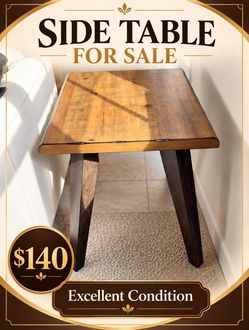 Side table in excellent condition!!