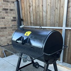 Like New Lyfe Tyme Grill Smoker Cooker Charcoal/Wood Fired BBQ