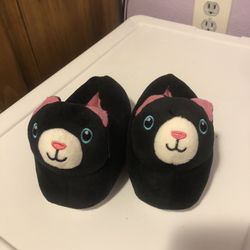 Size 11/12 toddler girl Slippers