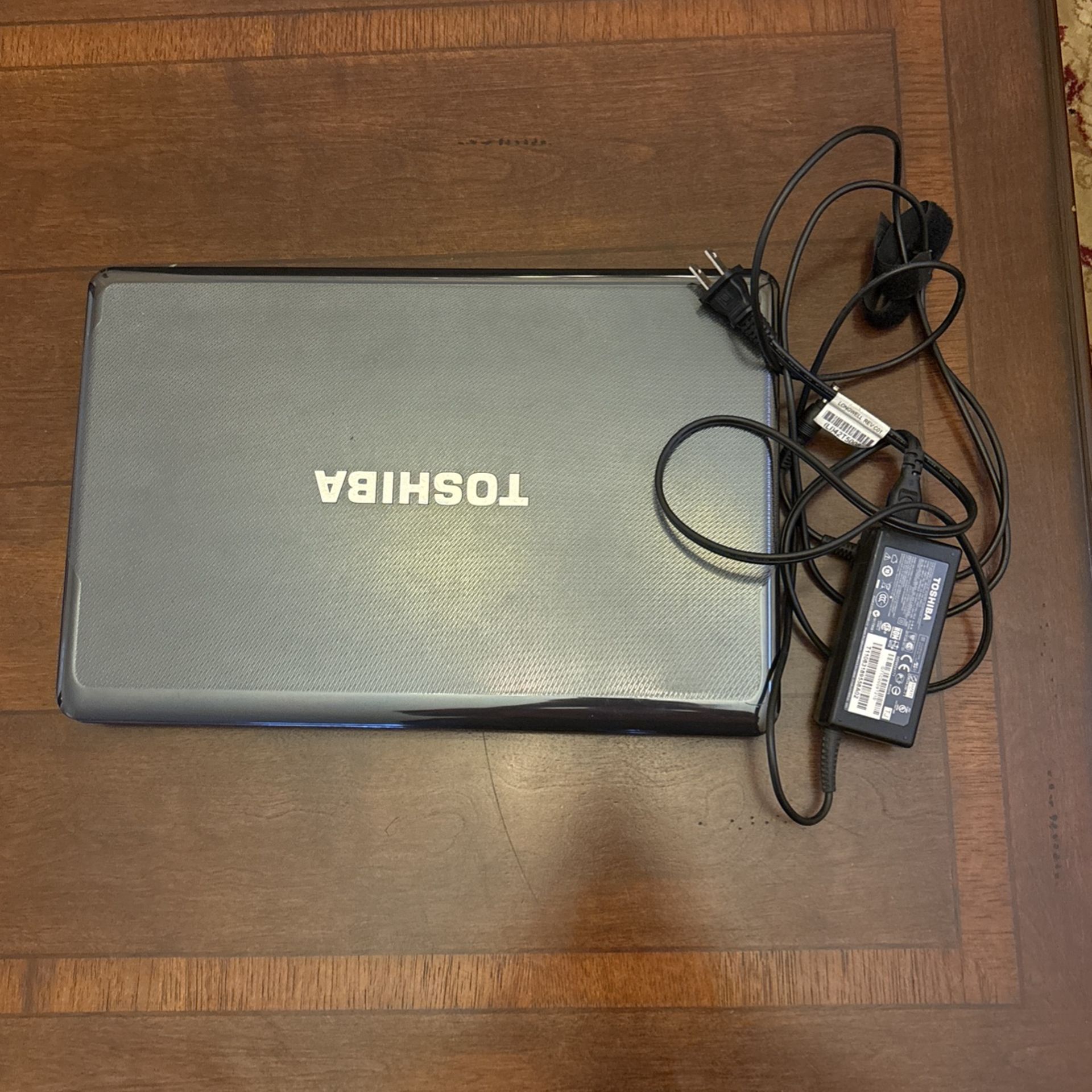 Toshiba Laptop W/ Charger