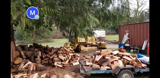 Seasoned firewood, ready to go!! FREE LOCAL DELIVERY 