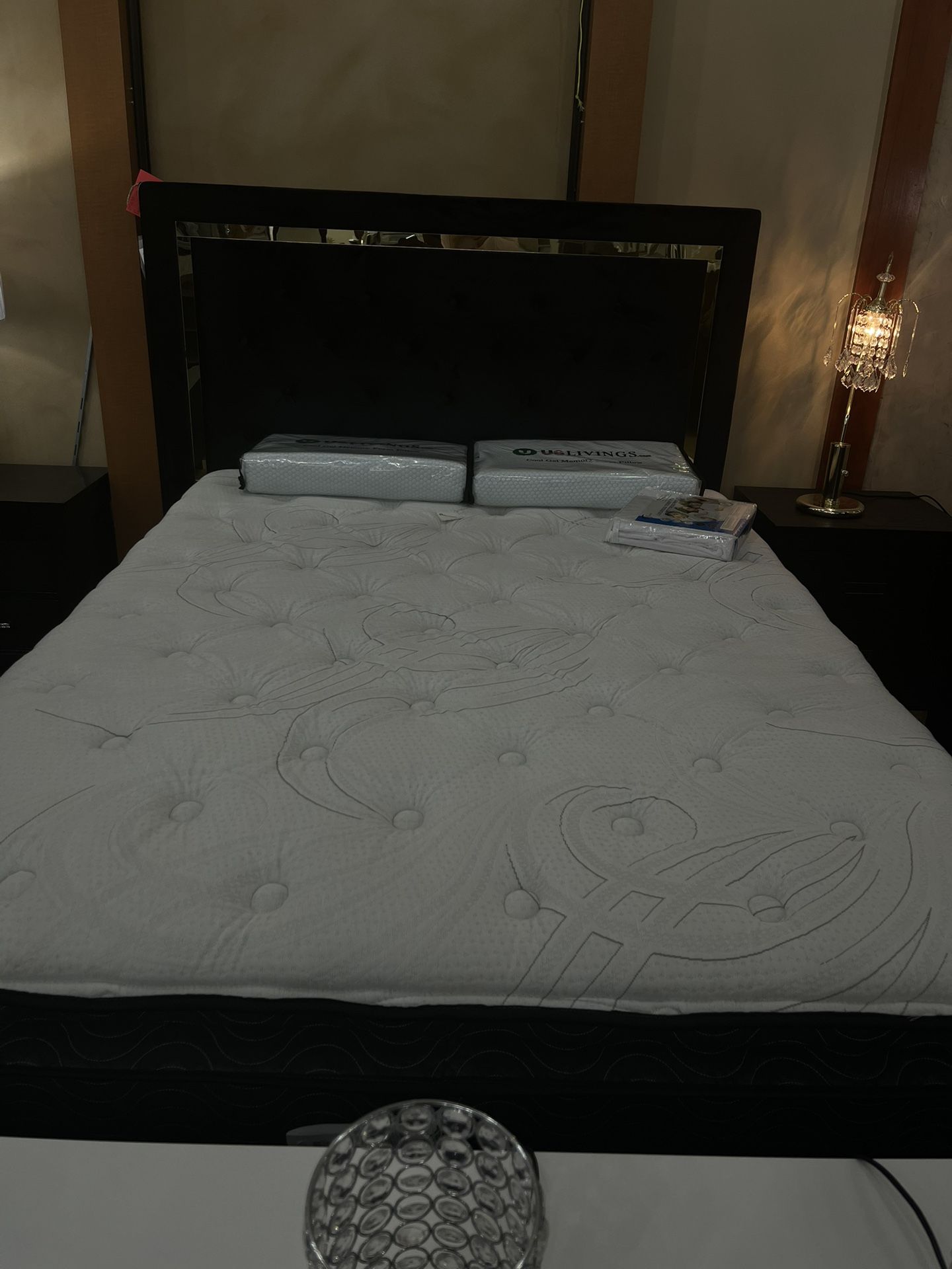 Queen Bedroom Set