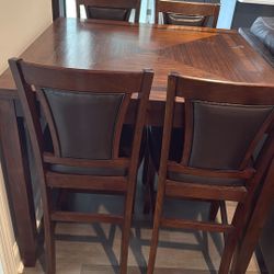 Table And 4 Chair Set 