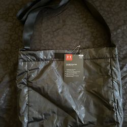 UNDERARMOUR CROSSBODY BAG