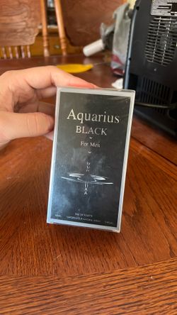 Aquarius Black cologne for men