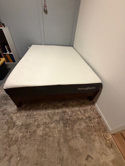Full size bed with mattress