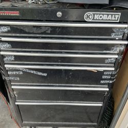 Kobalt Tool Box 5 Drawer Works Great all Bearing Drawer Guide It Is On Casters 