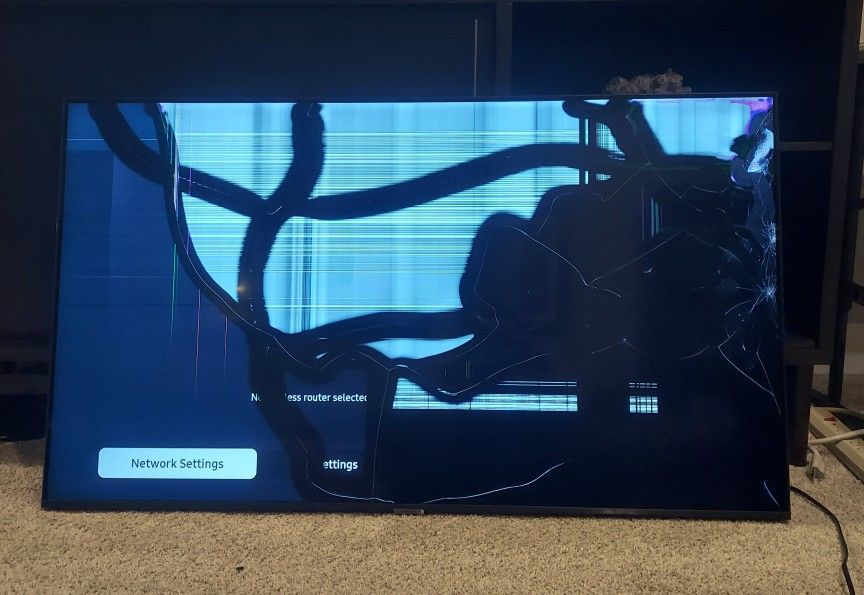 For Parts Damaged Cracked Samsung 50" 4k Crystal UHD TU-7000 Series Smart TV