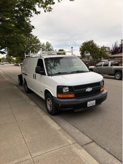 Chevrolet express utility van