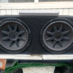 12" KICKERS VR