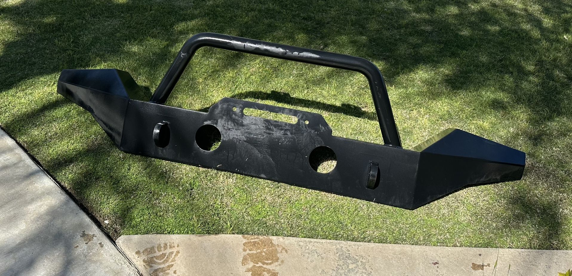 Front Bumper For A Jeep 2005 And Up two doors