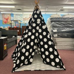 Children’s indoor Tent As Is! $25.00
