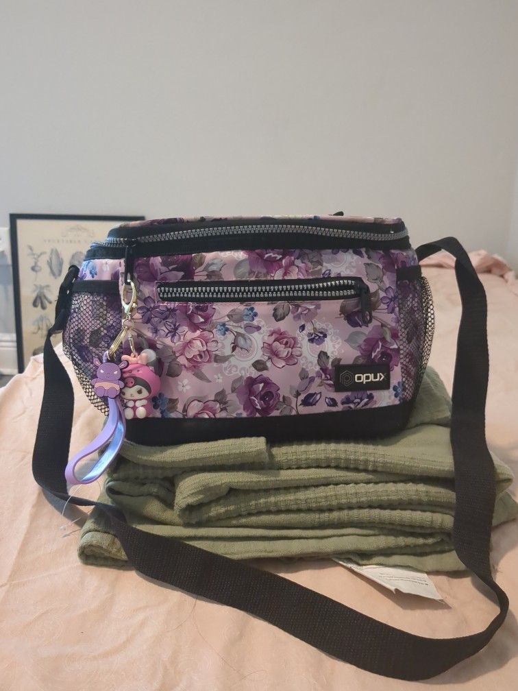 Adorable Purple Lunch Bag With Purple Roses And With A Cute Kuromi Key Chain