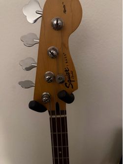 fender squier bass j bass and render amp