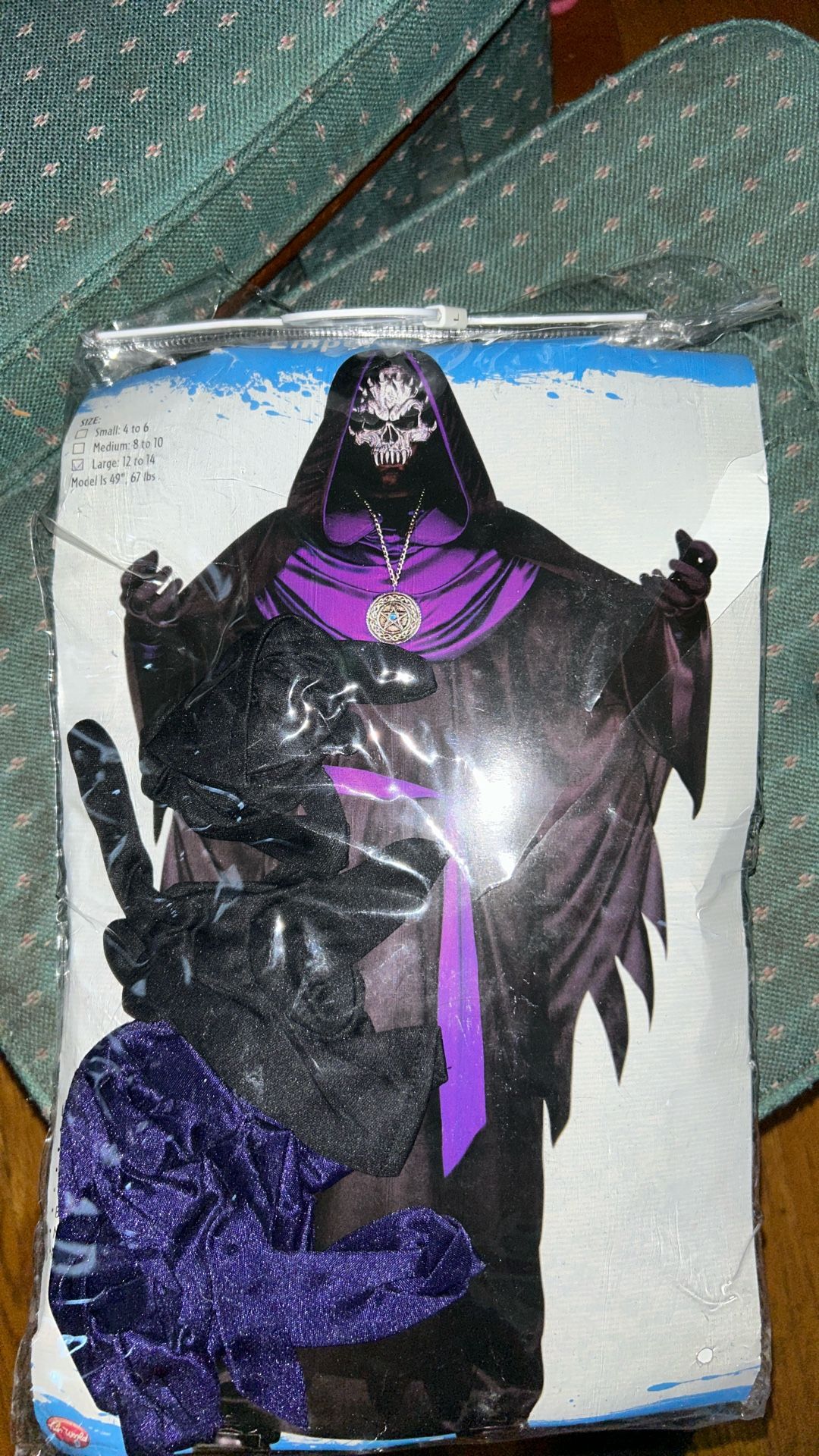 Halloween Costume Plus Extra Skull Staff