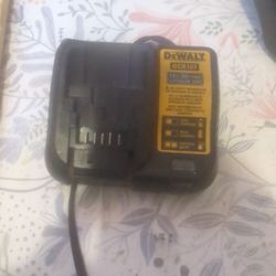 DeWalt 12v/20v Charger