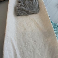 Baby changing pad with cover