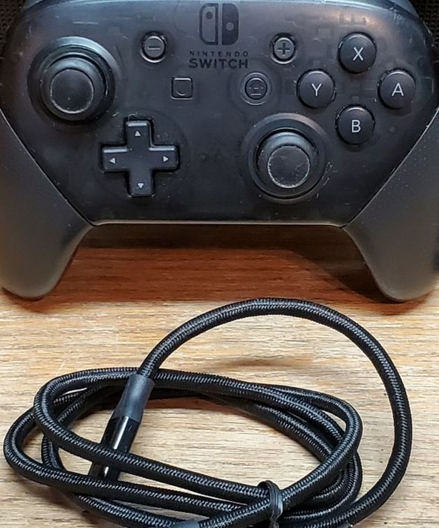 Nintendo Switch Pro Controller