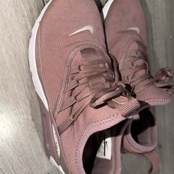 Nike Size 7 Women