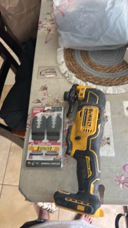 DeWalt Cordless Oscillating Multi-Tool with Diablo Blades