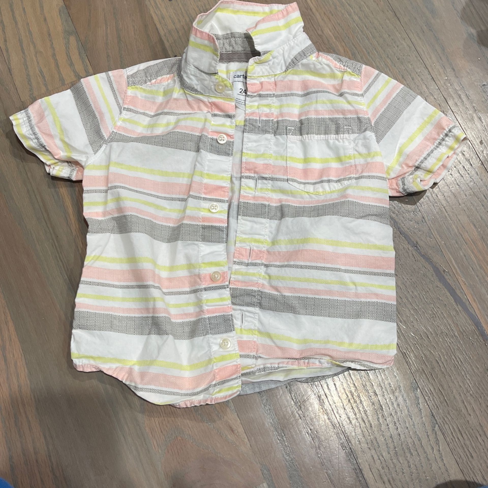 Carter’s Shirt Size 24m
