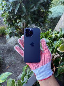 iPhone 14 Pro Max 128 GB Unlocked 86% Battery Health