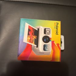 Polaroid Go Camera 