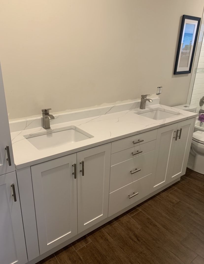 QUARTZ VANITY TOPS / ALL SIZES Vanity tops with rectangular sink. for