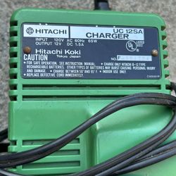 Hitachi 12V  DC 1.5Amp Battery Charger